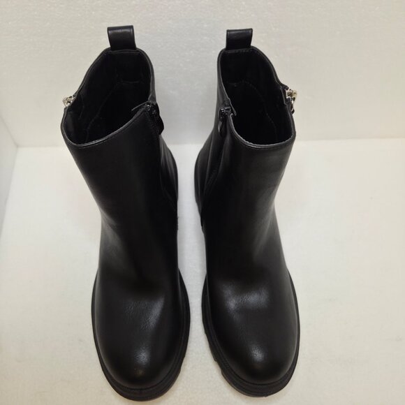 NWOT Report Women’s Black Larsa Lug Sole Ankle Boots - 7.5 - Picture 3 of 12